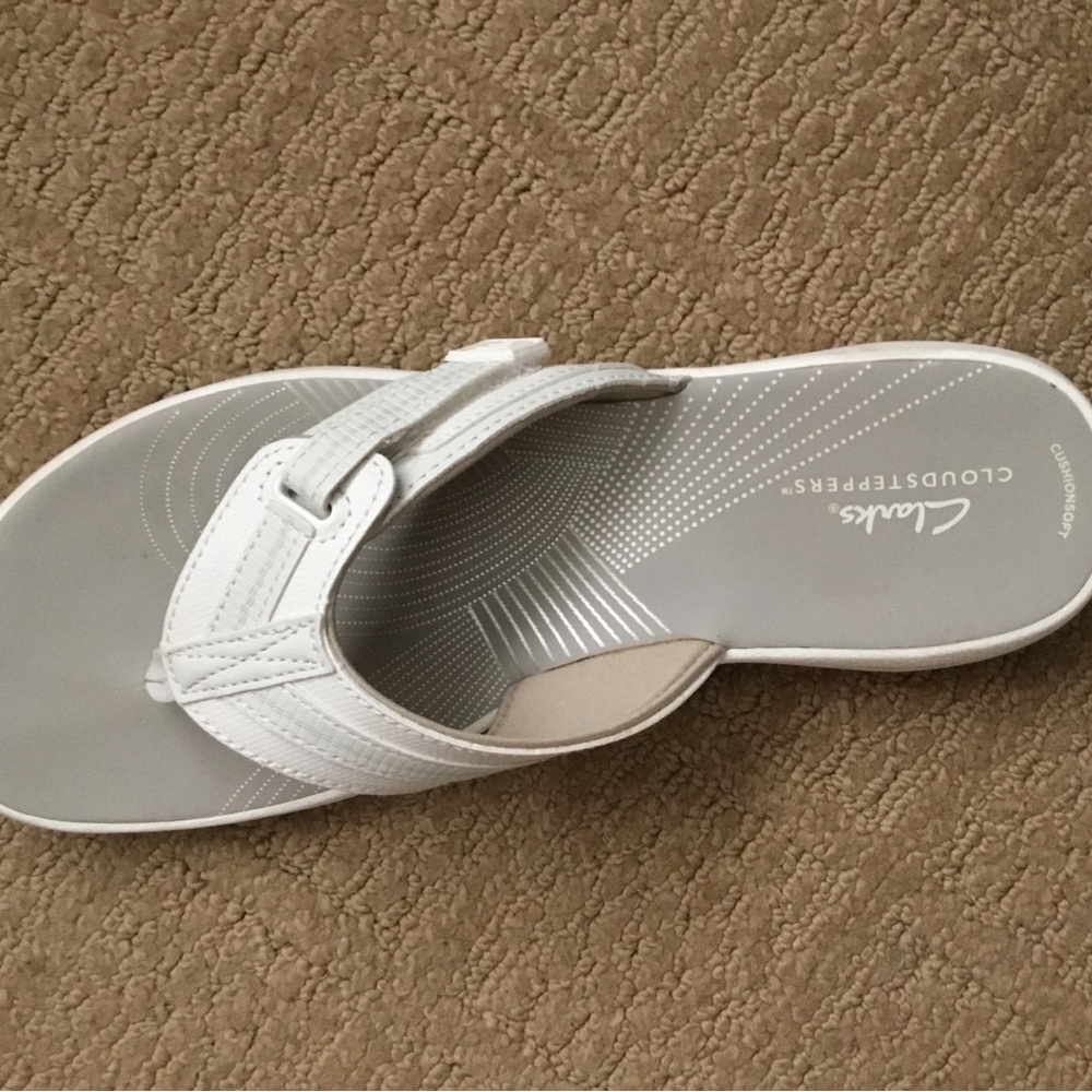 Clarks Women's Sandals - White - Picture 3 of 7